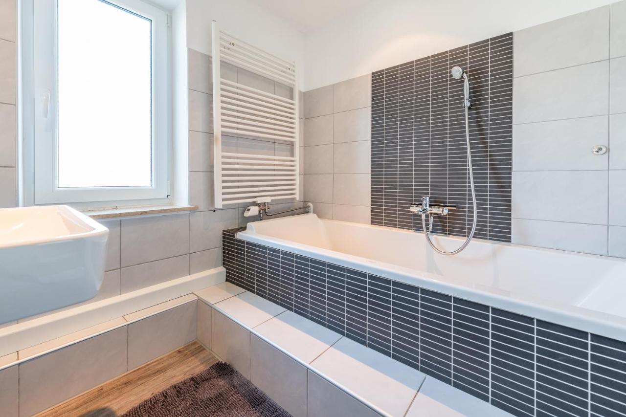 Ferienwohnung Fischach Ngoại thất bức ảnh